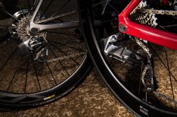 新旧レッドeタップを比較試乗！