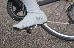 ロードバイクで楽に坂道発進するこつ