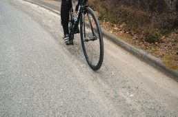 ロードバイクでパンクしない走り方