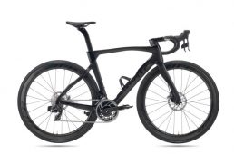 ピナレロ・ドグマがF12へモデルチェンジ