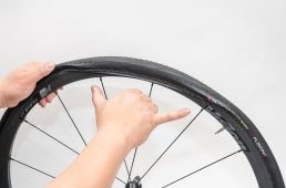 【URL保存版】プロが教える！失敗しないタイヤ＆チューブ交換のコツ