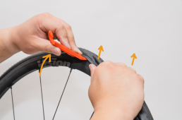 【URL保存版】プロが教える！失敗しないタイヤ＆チューブ交換のコツ