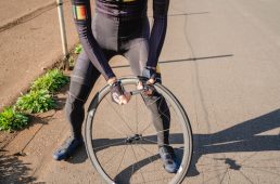 安全・確実・迅速に路上パンク修理する方法