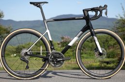 名車エボが衝撃のモデルチェンジ