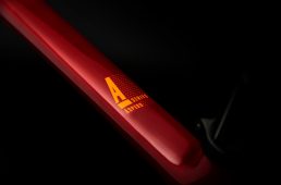 サーヴェロのグラベル、シクロクロス用新シリーズ「アスペロ」発表