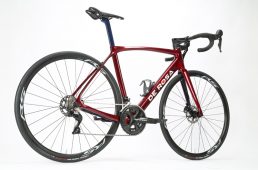 デローザ・アイドルディスク　アイコニックなモデルが6年ぶりのモデルチェンジ