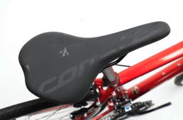 コラテックの日本オリジナルクロスバイク「シェイプ」2020モデル登場