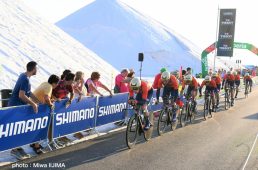 新城が所属するバーレーン・メリダはチームTTで12位　ブエルタ第1ステージ