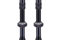 スパカズのショートノーズサドル、チューブレス用バルブ、バルブキャップ、CO2インフレーター