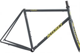リッチーのスチールロードバイク「ロードロジック」がカラーチェンジ