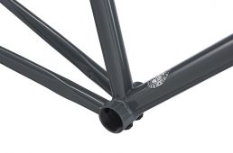 リッチーのスチールロードバイク「ロードロジック」がカラーチェンジ