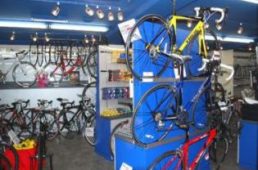 サイクルハウス ジロ