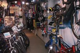 ピットスポーツ ツルオカ