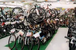 イトイサイクル自転車総合館