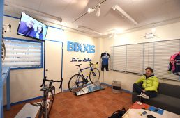 ドリアーノ・デローザ × クネゴ対談『理想のロードバイク』