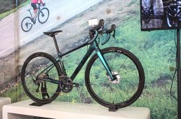 新コンポ「カデックス」などが一挙公開！ジャイアント2020モデル発表会レポート