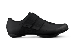 フィジークのアドベンチャーライド向けシューズ「テラ パワーストラップX4」発売