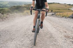 チャレンジタイヤからハンドメイドチューブレスレディが登場