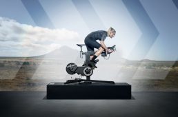 ワフー「キッカーバイク」究極のスマートバイク発表！