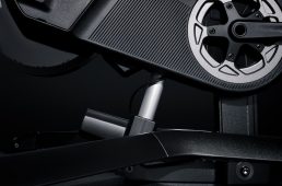 ワフー「キッカーバイク」究極のスマートバイク発表！