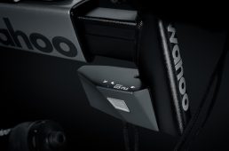 ワフー「キッカーバイク」究極のスマートバイク発表！