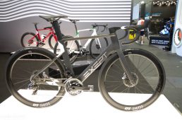 【ユーロバイク速報】エクセプトの新作は「エアロ」