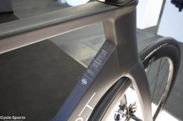 【ユーロバイク速報】エクセプトの新作は「エアロ」