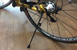 撮影用・超軽量簡易スタンド「インスタンド」発売