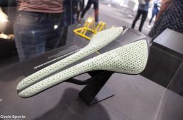 【ユーロバイク速報】フィジーク　3Dプリント技術で作ったサドルフォーム