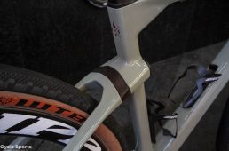 【ユーロバイク速報】ウルス　BMCの新型グラベルバイク