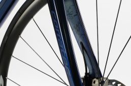 コラテックのアルミロード「ドロミテ」にディスクブレーキモデルが登場