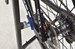 ミノウラのディスクロード対応ディスプレイスタンド「DS 550CS」発売