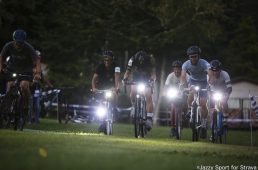 ストラバHUBバイクロア