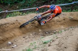 デビッド・ノルドマン（オランダ）がバームを走り抜ける