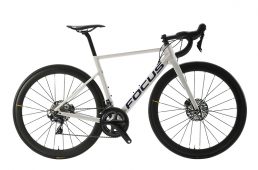 フォーカス・イザルコマックス ディスク8