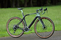 ピナレロ・グラベルインプレ