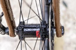 フルクラム・RAPID RED 5 DB