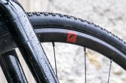 フルクラム・RAPID RED 5 DB