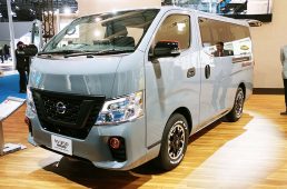 日産NV350キャラバンブラックギアコンセプト