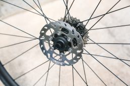 ディスクロードのブレーキングに重要なブレーキローター