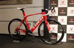 安井トレック・マドン8