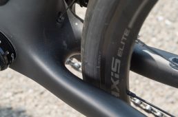 浅野ルーベエリート