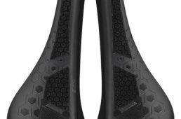 ディメンショントライ