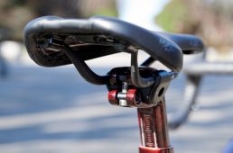 テールライト一体型マウント