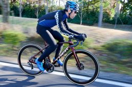 標準装備の28Cタイヤで試乗