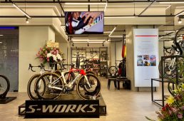 ラビットストリート神戸店