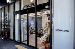 ラビットストリート神戸店