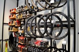 ラビットストリート神戸店