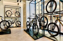 ラビットストリート神戸店