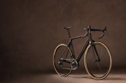 キャニオン・アルティメット CF EVO